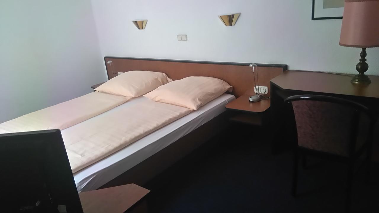 Hotel Loewensteiner Hof Haus Am Neuplatz Wertheim Zewnętrze zdjęcie